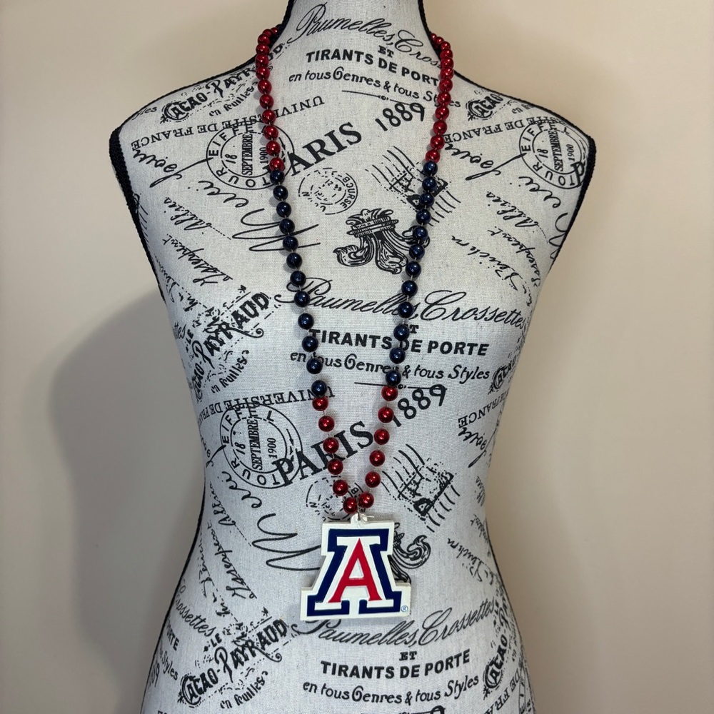 Arizona Wildcats Football Big Logo Beaded Chain Sports Fan Merch Necklace